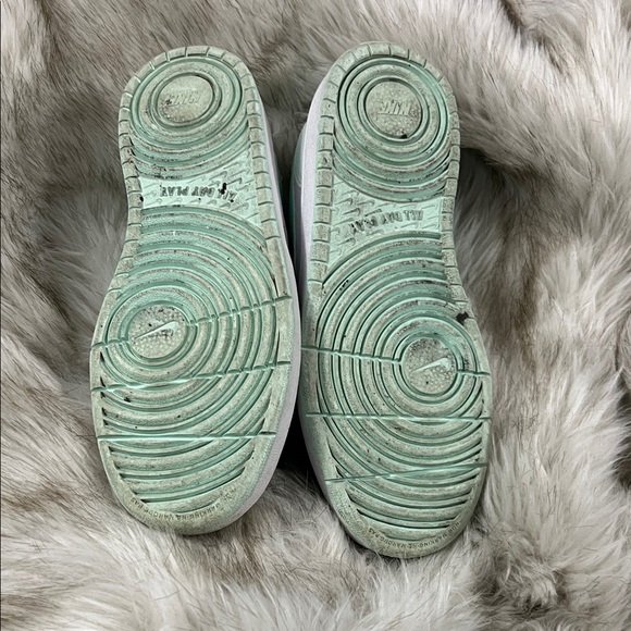 Nike Women's Fresh Mint and White Sneakers - Picture 5 of 6